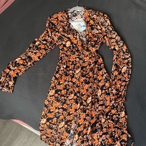 NWT FLORAL DRESS